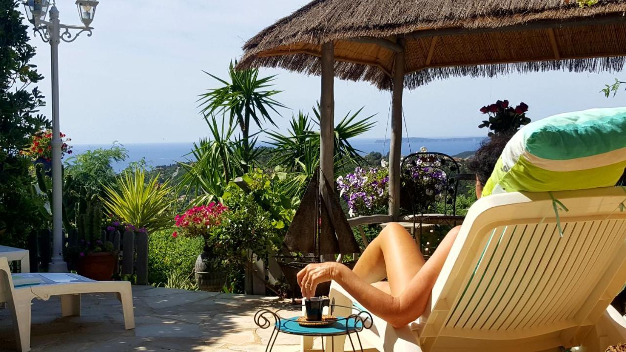 Nouveau ! Chambre D'Hote Insolite Privee " Coeurs De Pirates A Bali En Provence" Spa Sauna Massages Dans Cadre Exotique D'Amenagements Exterieurs D'Exception Ete Comme Hiver Bienvenue !!! Cavalaire-sur-Mer Exterior foto